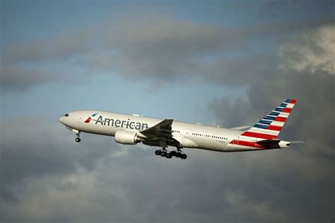 Transatlantic airplanes are flying at the ‘speed of sound’ right now .